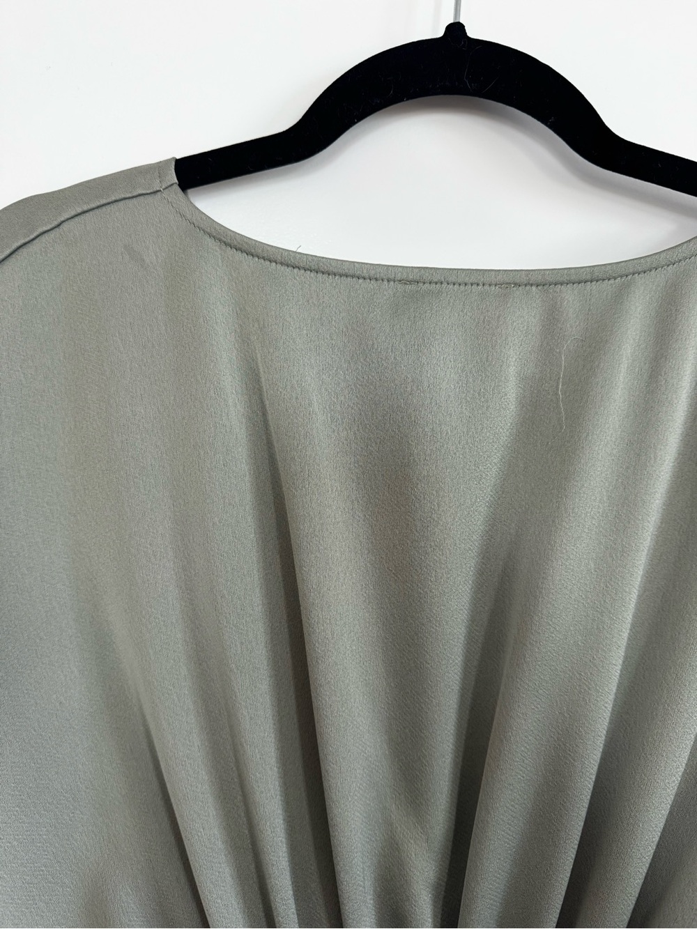 BHLDN LEILA DEEP-V
FLUTTER-SLEEVE SATIN A-LINE GOWN Moss Sage Green Size 4 - Picture 9 of 12